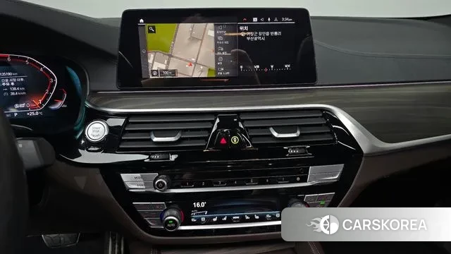 BMW 5 Series (G30) id 3193081 из Кореи 7