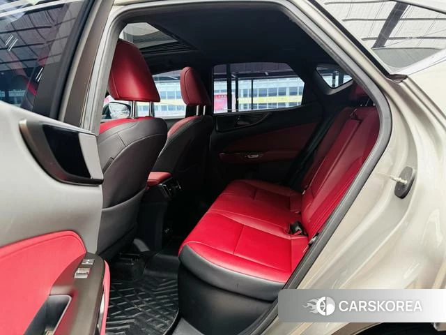 Lexus NX id 4274713 из Китая 7