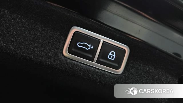 Hyundai Grandeur Hybrid (GN7) id 3786946 из Кореи 7