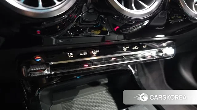 Mercedes-Benz A-Class W177 id 3681402 из Кореи 7