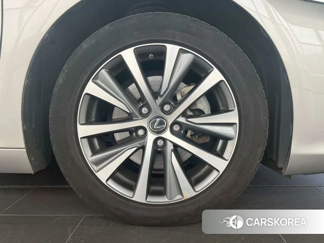 Lexus ES id 4301714 из Китая 7