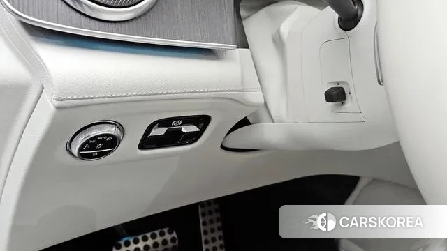 Mercedes-Benz EQS SUV X296 id 3565842 из Кореи 7