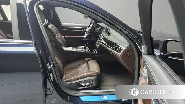 BMW 7 Series (G11) id 2986836 из Кореи 7