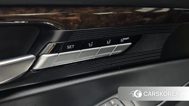 Genesis G90 id 2976970 из Кореи 7