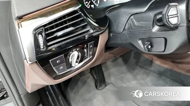 BMW 6 Series GT (G32) id 3284106 из Кореи 7