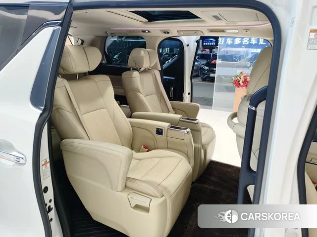 Toyota Elfa id 4263784 из Китая 7