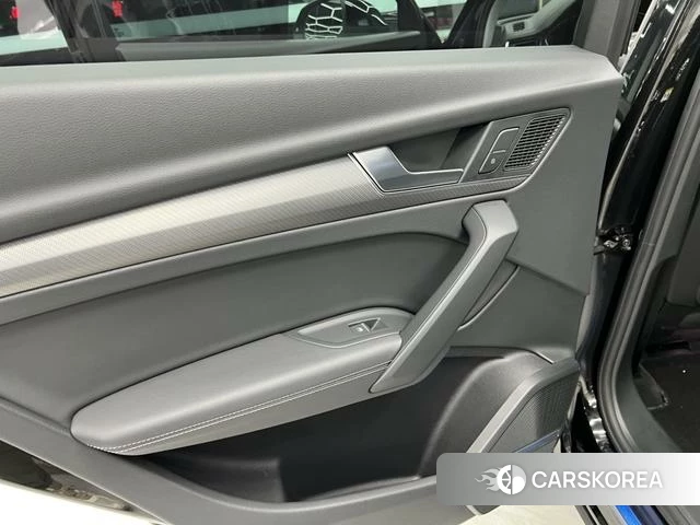 Audi Q5L id 4208156 из Китая 7