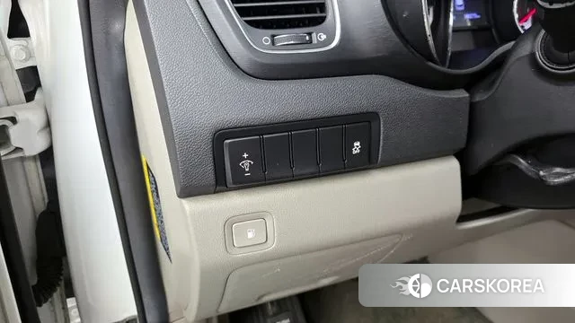 Kia The New Carnival id 3484821 из Кореи 7