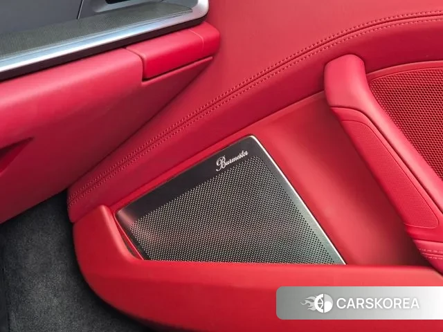 Porsche 911(992) id 3472340 из Кореи 7