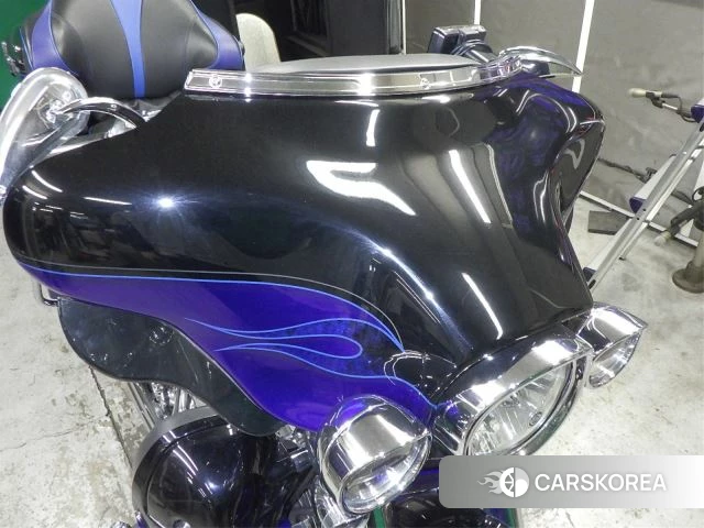Проданный Harley-Davidson Electra Glide FLHTCUSE1800 CVO id 4199842 из Японии, фото 7