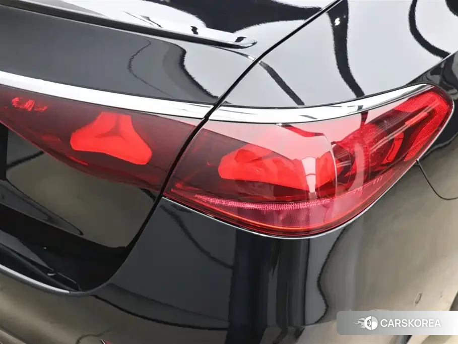 Mercedes-Benz E-Class id 4629541 из Китая 8