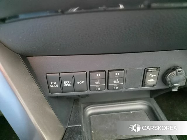 Toyota RAV4 id 4581871 из Кореи 7