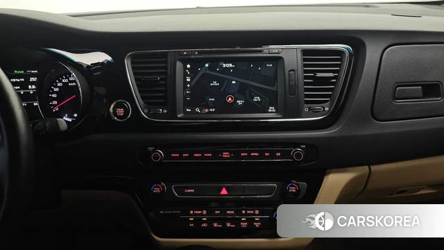 Kia All New Carnival id 4531143 из Кореи 7