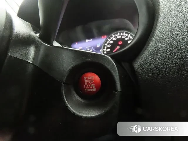 Jeep Renegade id 3666018 из Кореи 7