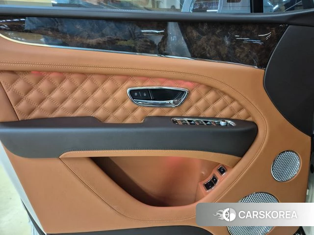 Bentley Bentayga id 4864026 из Кореи 7