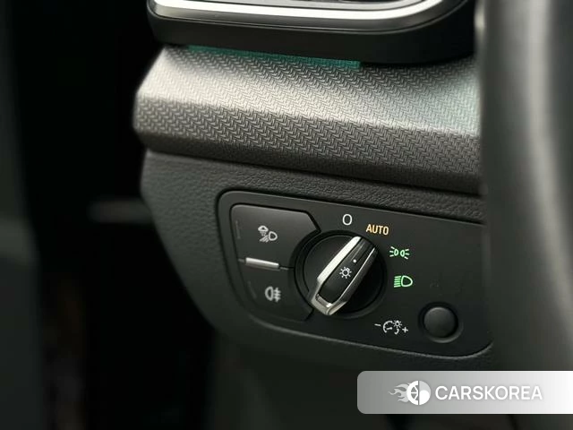 Audi Q5L id 4272811 из Китая 7