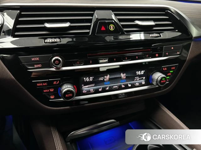 BMW 5 Series (G30) id 4907819 из Кореи 7