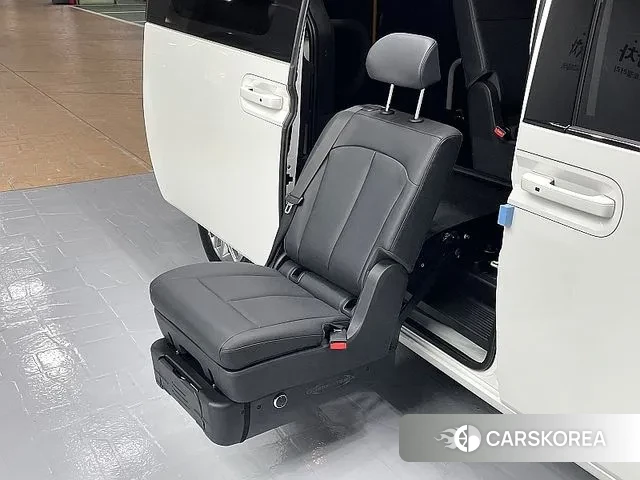 Hyundai Staria id 3211913 из Кореи 7