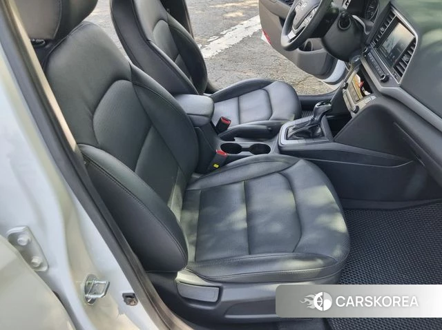 Hyundai Avante AD id 4351250 из Кореи 7