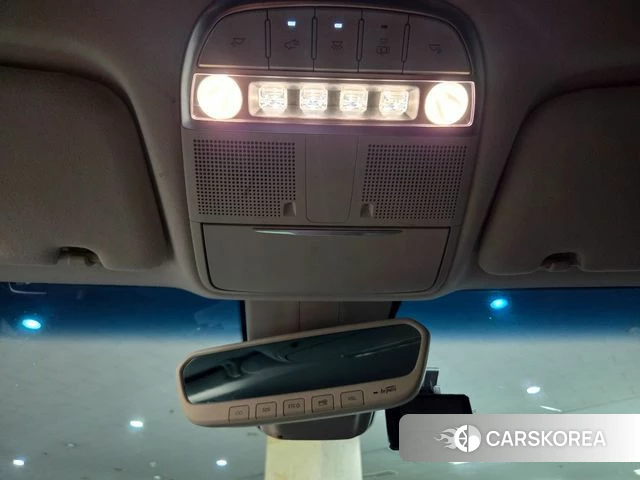 Genesis G90 id 3824896 из Кореи 7