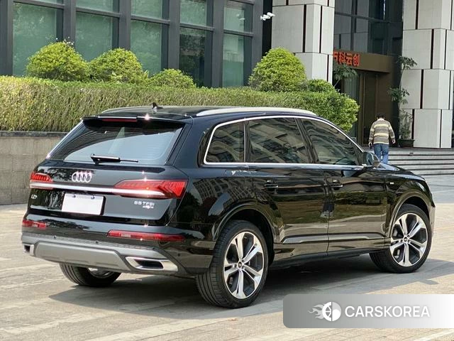 Audi Q7 id 4260087 из Китая 7