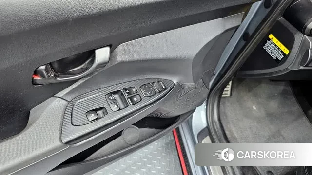 Hyundai Veloster (JS) id 2976672 из Кореи 7