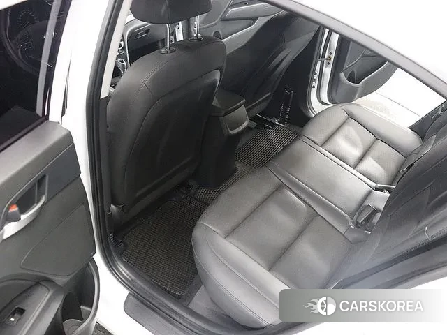 Hyundai The New Avante AD id 3013445 из Кореи 7