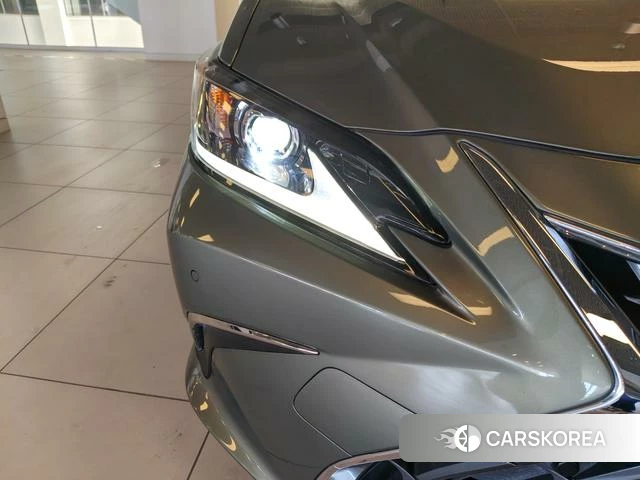 Lexus ES id 4272615 из Китая 7