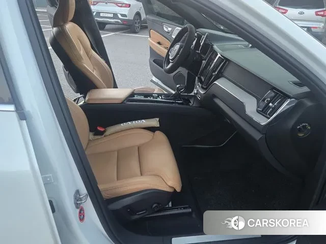 Volvo XC60 second Generation id 3038804 из Кореи 7