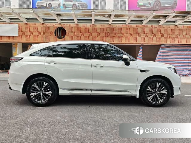 Honda UR-V id 3909076 из Китая 7