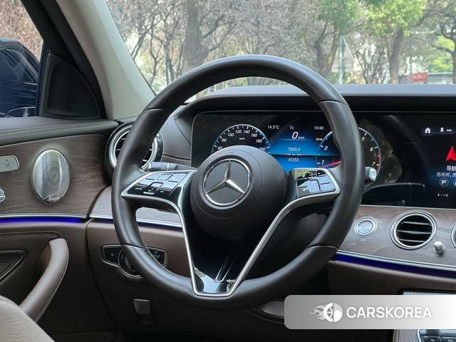 Mercedes-Benz E-class id 4359259 из Китая 7
