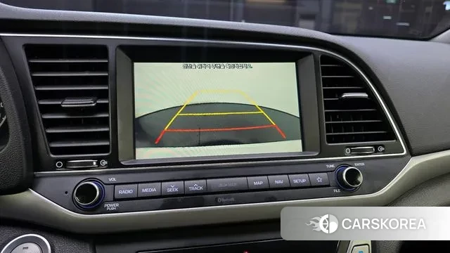 Hyundai Avante AD id 3773084 из Кореи 7