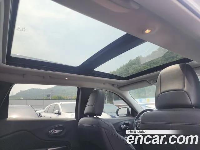 Jeep Cherokee (KL) id 2801550 из Кореи 7