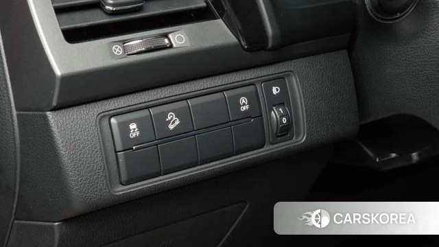 Ssangyong The New Rexton Sports Cannes id 4792959 из Кореи 7