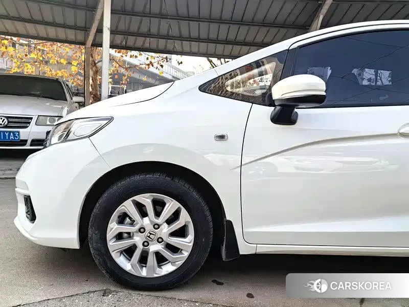 Honda Fit id 4548099 из Китая 7