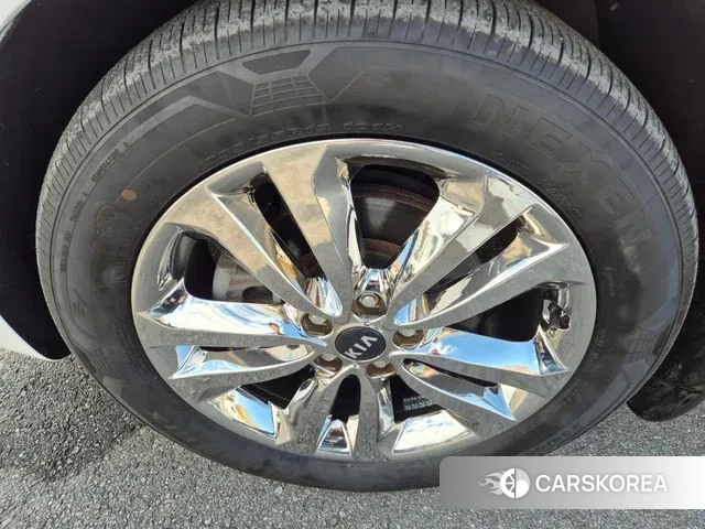 Kia All New Carnival id 3451606 из Кореи 7