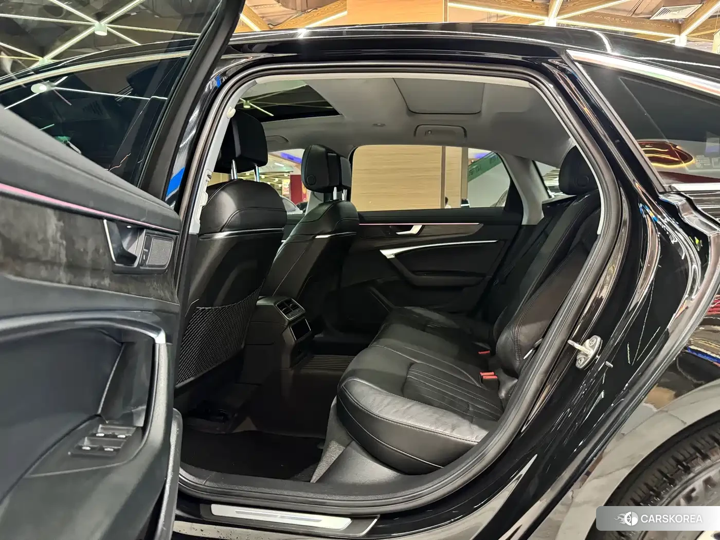 Audi A6L id 4629650 из Китая 7