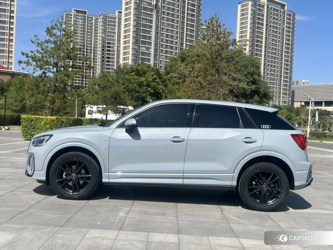 Audi Q2L id 4492678 из Китая 7