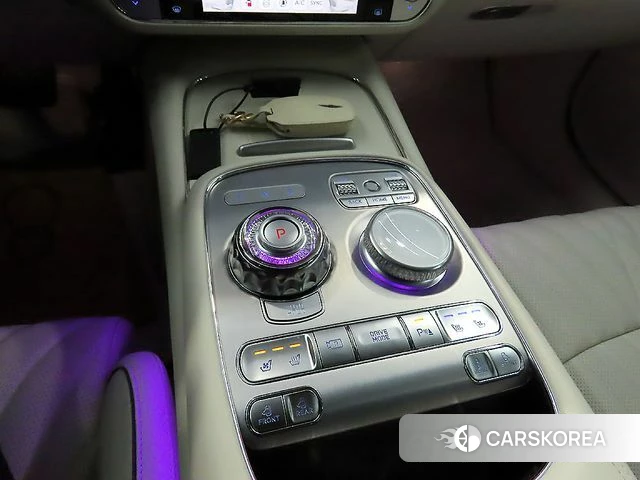 Genesis G90 (RS4) id 3981989 из Кореи 7