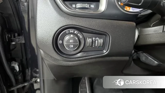 Jeep Renegade id 3084175 из Кореи 7