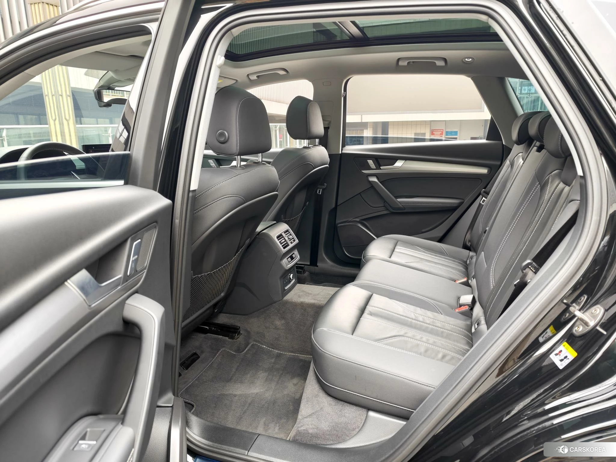 Audi Q5L id 4461774 из Китая 7