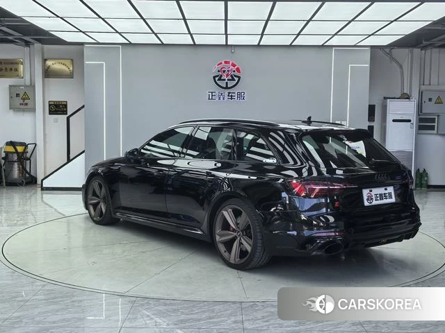 Audi RS 4 id 4259418 из Китая 7