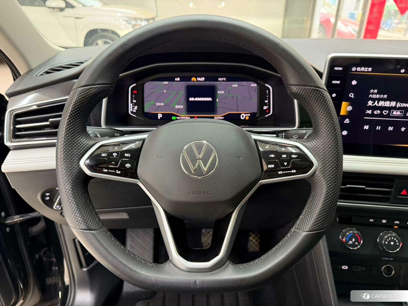 Volkswagen Tiguan L id 4510355 из Китая 7
