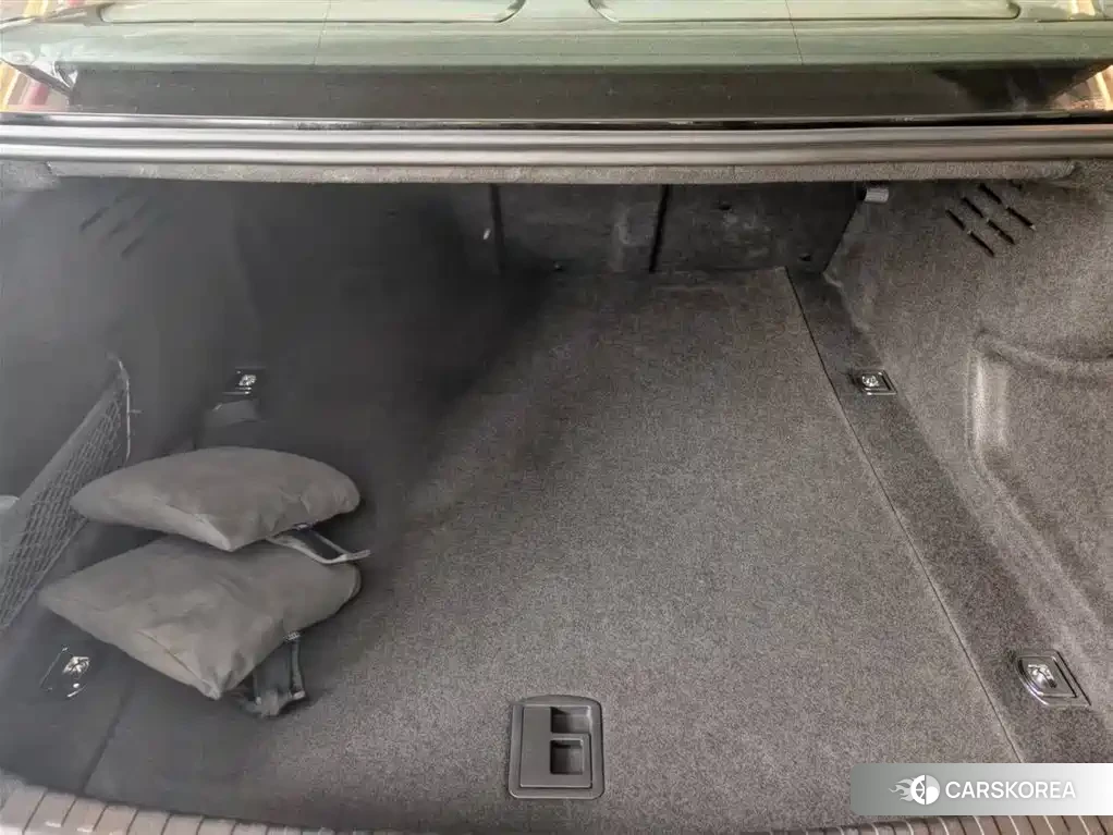 Audi A6L id 4622509 из Китая 7