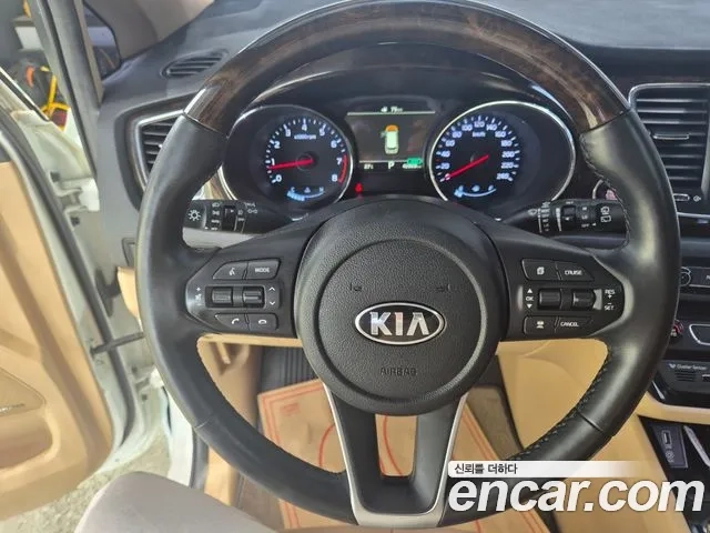 Kia The New Carnival id 2886618 из Кореи 7