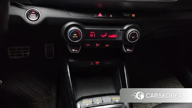 Kia Stonic id 3485124 из Кореи 7