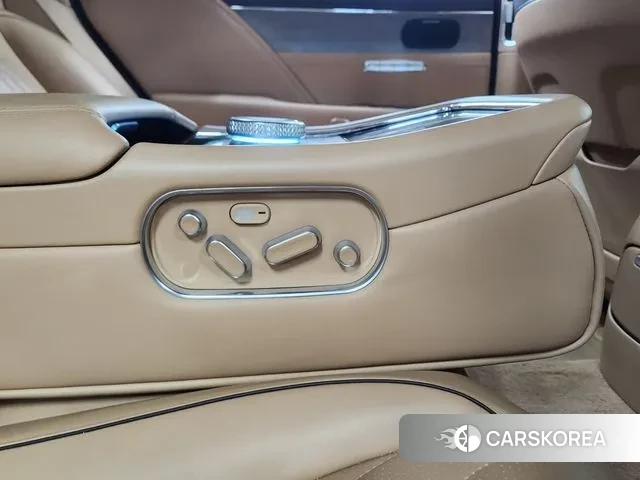 Genesis G90 (RS4) id 3451449 из Кореи 7