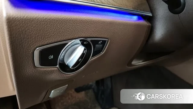 Mercedes-Benz E-Class W213 id 3607966 из Кореи 7