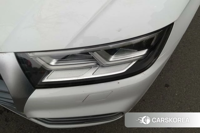 Audi Q5L id 4276733 из Китая 7