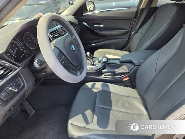 BMW 3 Series (F30) id 2995726 из Кореи 7